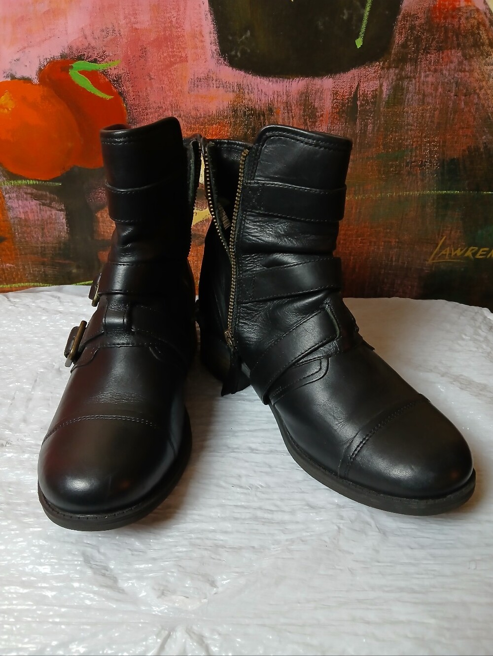UGGS Classic Black Leather Ankle Boots with Side Zip